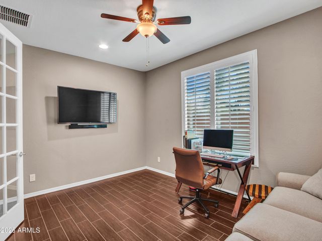 2539 W RABJOHN Road, Phoenix, AZ 85085