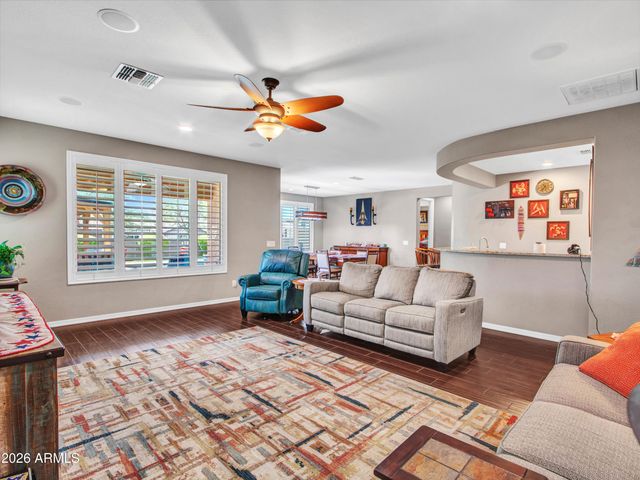 2539 W RABJOHN Road, Phoenix, AZ 85085