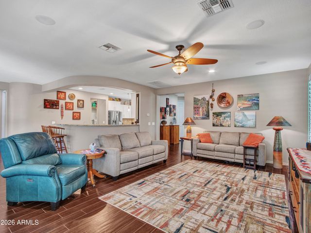 2539 W RABJOHN Road, Phoenix, AZ 85085