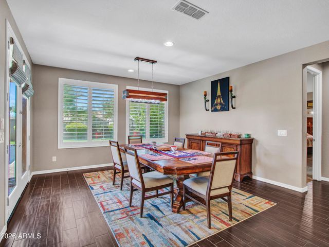 2539 W RABJOHN Road, Phoenix, AZ 85085