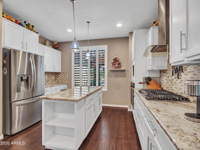 2539 W RABJOHN Road, Phoenix, AZ 85085