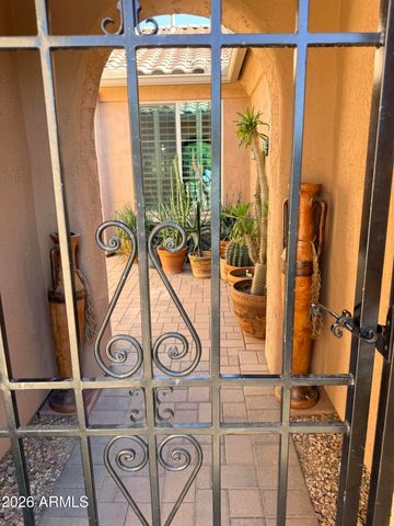 2539 W RABJOHN Road, Phoenix, AZ 85085