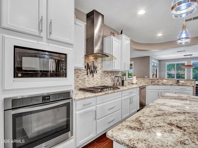 2539 W RABJOHN Road, Phoenix, AZ 85085