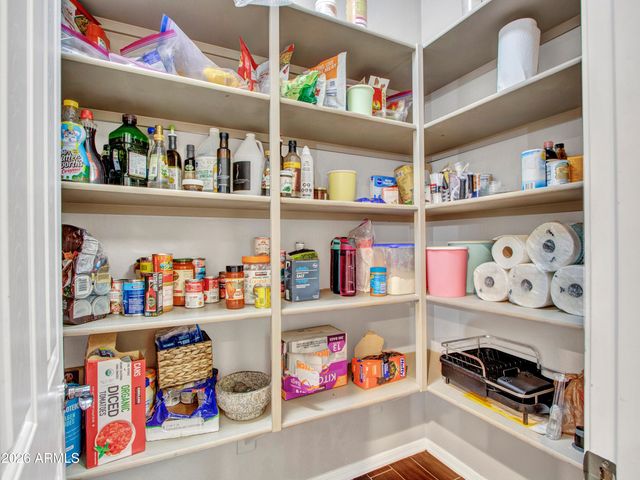 2539 W RABJOHN Road, Phoenix, AZ 85085