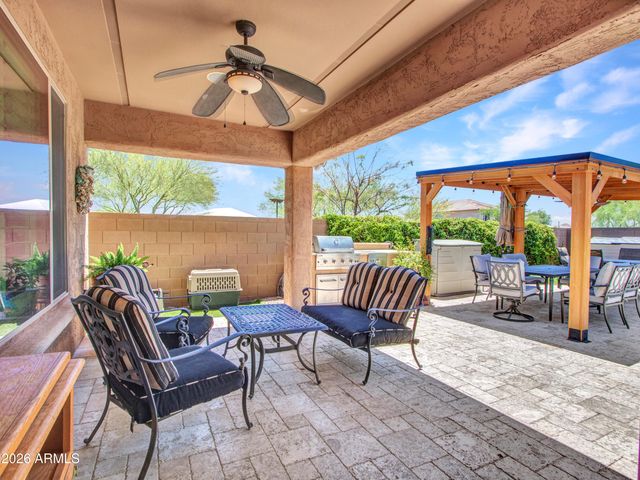 2539 W RABJOHN Road, Phoenix, AZ 85085