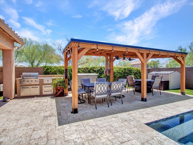 2539 W RABJOHN Road, Phoenix, AZ 85085
