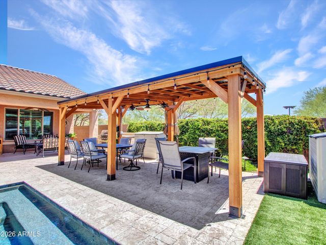 2539 W RABJOHN Road, Phoenix, AZ 85085