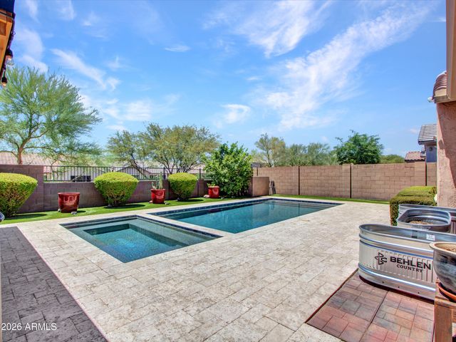 2539 W RABJOHN Road, Phoenix, AZ 85085