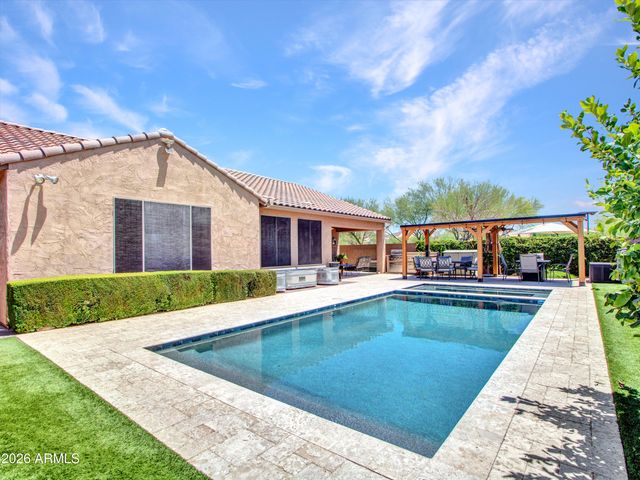 2539 W RABJOHN Road, Phoenix, AZ 85085