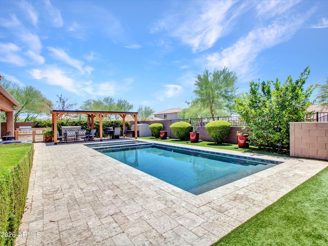 2539 W RABJOHN Road, Phoenix, AZ 85085