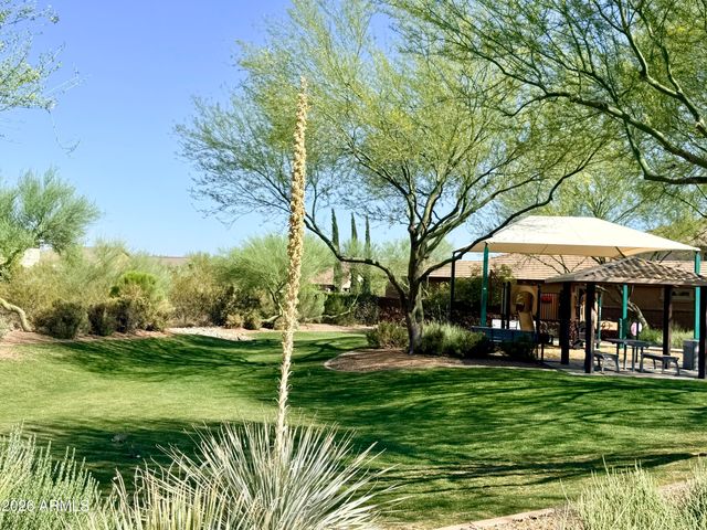 2539 W RABJOHN Road, Phoenix, AZ 85085