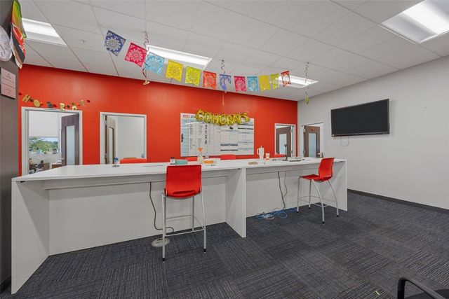 4201 42nd Street NE 220, Cedar Rapids, IA 52402