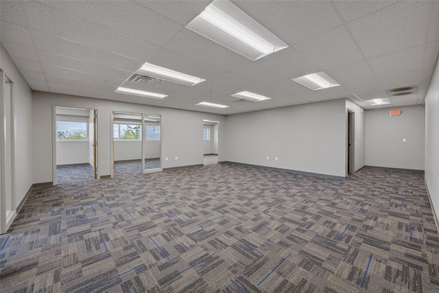 4201 42nd Street NE 220, Cedar Rapids, IA 52402