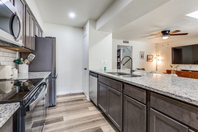 4120 Towngate Boulevard, Garland, TX 75041