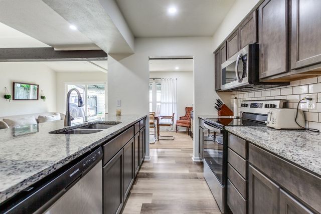 4120 Towngate Boulevard, Garland, TX 75041