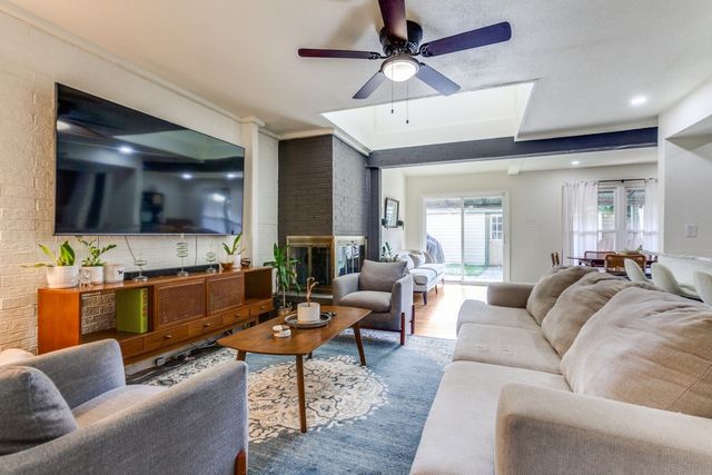 4120 Towngate Boulevard, Garland, TX 75041