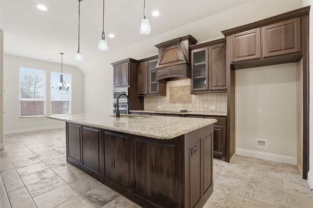 1624 Barrel Oak Drive, Fort Worth, TX 76028