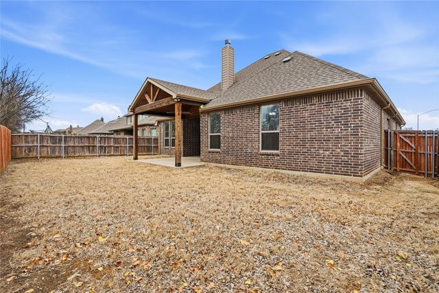 1624 Barrel Oak Drive, Fort Worth, TX 76028