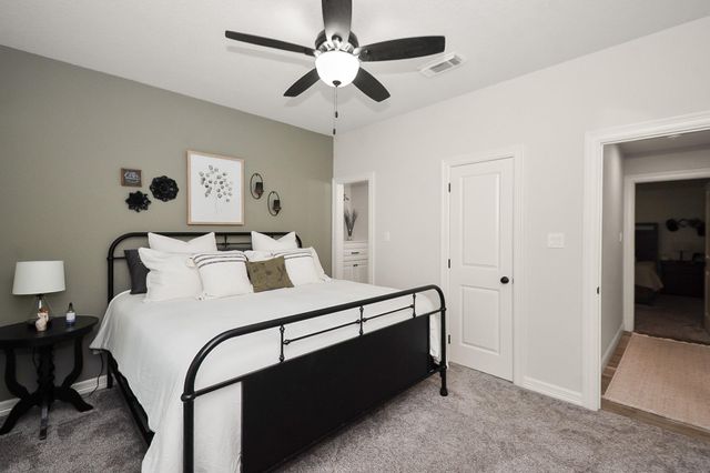 51 Dewberry Court, Lake Jackson, TX 77566