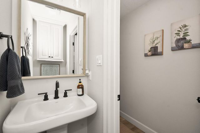 51 Dewberry Court, Lake Jackson, TX 77566