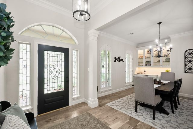 51 Dewberry Court, Lake Jackson, TX 77566