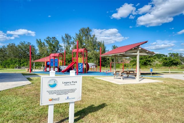 270 LAUREL HOLLOW DRIVE 34, Nokomis, FL 34275