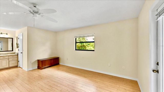 270 LAUREL HOLLOW DRIVE 34, Nokomis, FL 34275