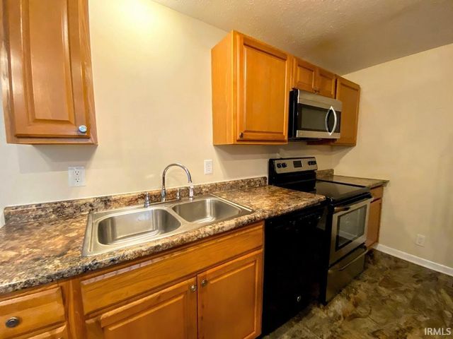 511 N Lincoln Street, Bloomington, IN 47408