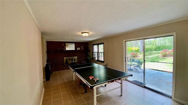 2901 Victoria Drive, Marietta, GA 30068