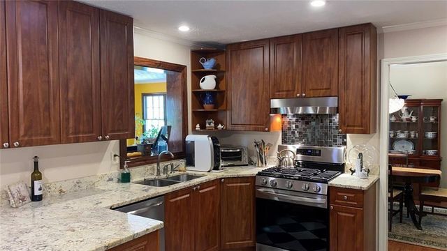 2901 Victoria Drive, Marietta, GA 30068