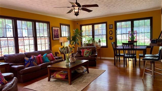 2901 Victoria Drive, Marietta, GA 30068