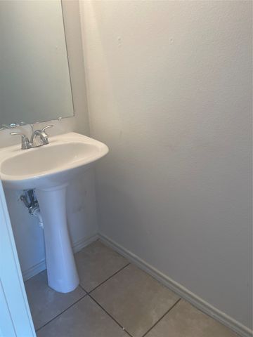 4602 Alamosa Street, Fort Worth, TX 76119