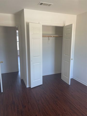 4602 Alamosa Street, Fort Worth, TX 76119