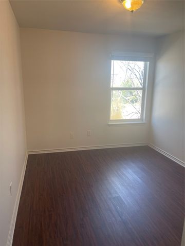 4602 Alamosa Street, Fort Worth, TX 76119