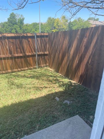 4602 Alamosa Street, Fort Worth, TX 76119