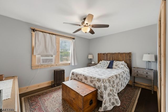 653 Cleveland Ave, Elizabeth City, NJ 07208