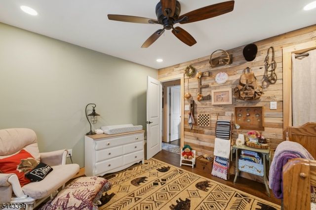 653 Cleveland Ave, Elizabeth City, NJ 07208