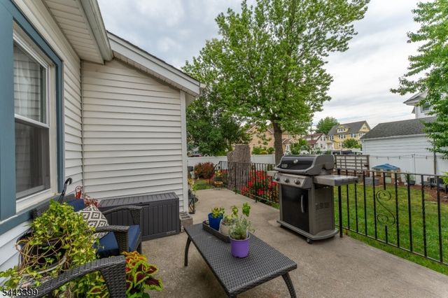 653 Cleveland Ave, Elizabeth City, NJ 07208