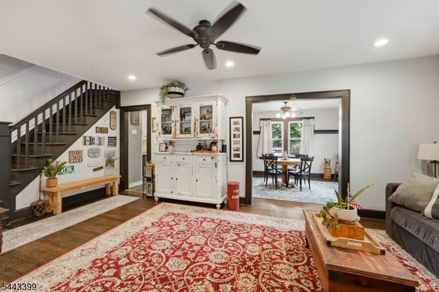653 Cleveland Ave, Elizabeth City, NJ 07208