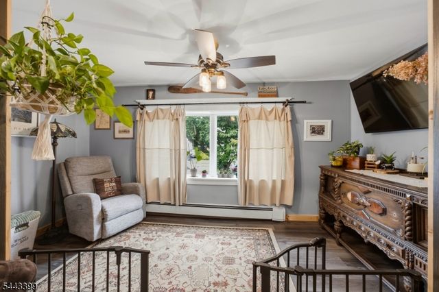 653 Cleveland Ave, Elizabeth City, NJ 07208