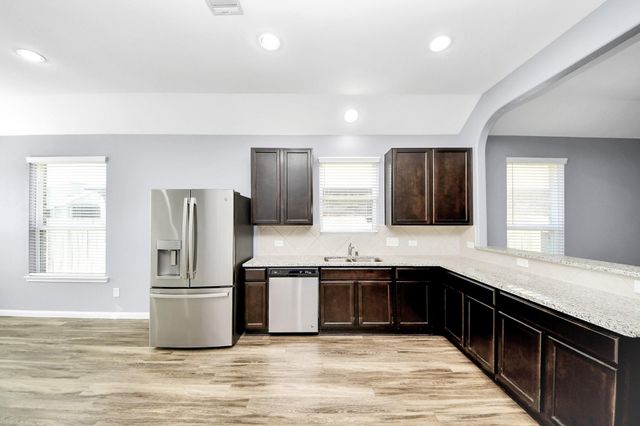 2335 Spring Hollow Drive, Baytown, TX 77521