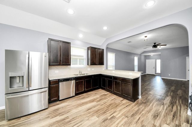 2335 Spring Hollow Drive, Baytown, TX 77521