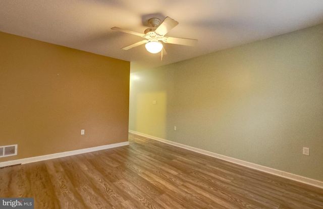 80 COURTYARD DR, Carlisle, PA 17013
