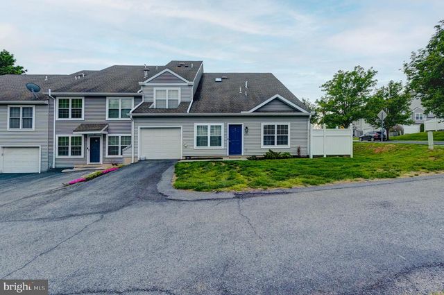 80 COURTYARD DR, Carlisle, PA 17013