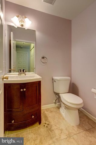 80 COURTYARD DR, Carlisle, PA 17013