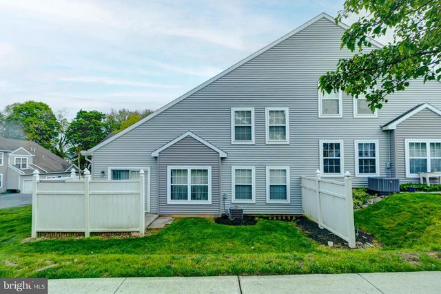 80 COURTYARD DR, Carlisle, PA 17013