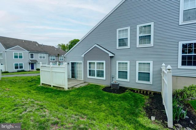 80 COURTYARD DR, Carlisle, PA 17013