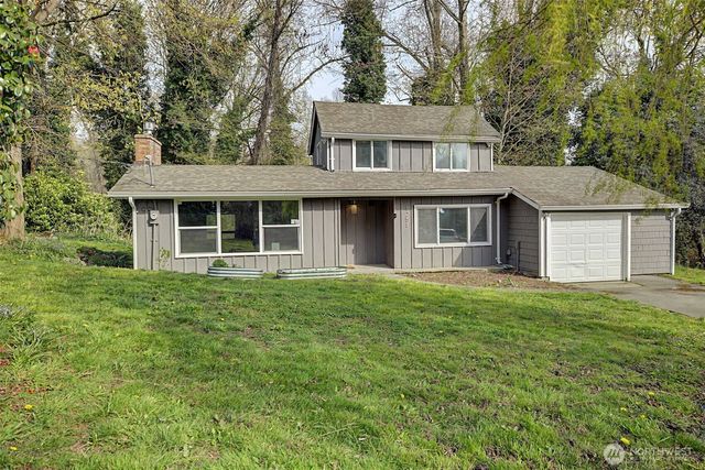 1251 S 230th Street, Des Moines, WA 98198