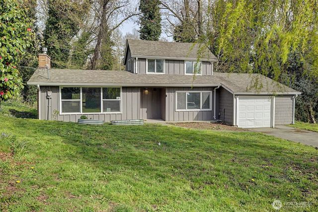 1251 S 230th Street, Des Moines, WA 98198