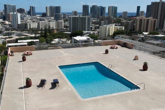 1031 Maunaihi Place 401, Honolulu, HI 96822